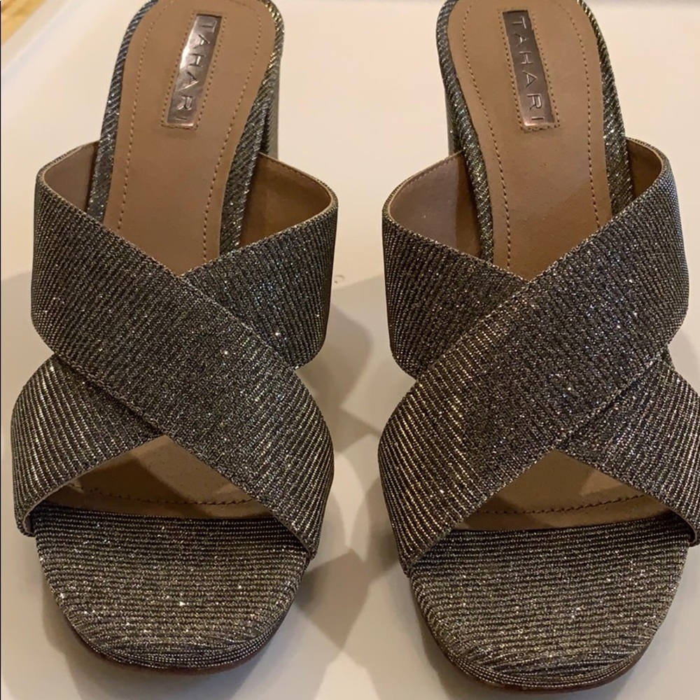 NIB Tahari Ta-Posey! Gorgeous multisparkle! HTF 8